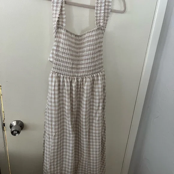 Petal & Pup Beige and White Gingham Smocked Sundress - Picture 4 of 5